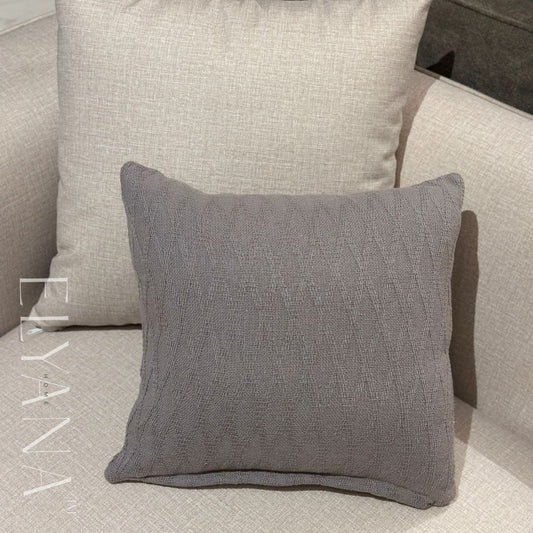 GREY PATTERNED KNIT CUSHION COVER (16"X16")